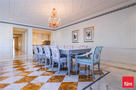 Properties for Sale in Palazzo Versace 